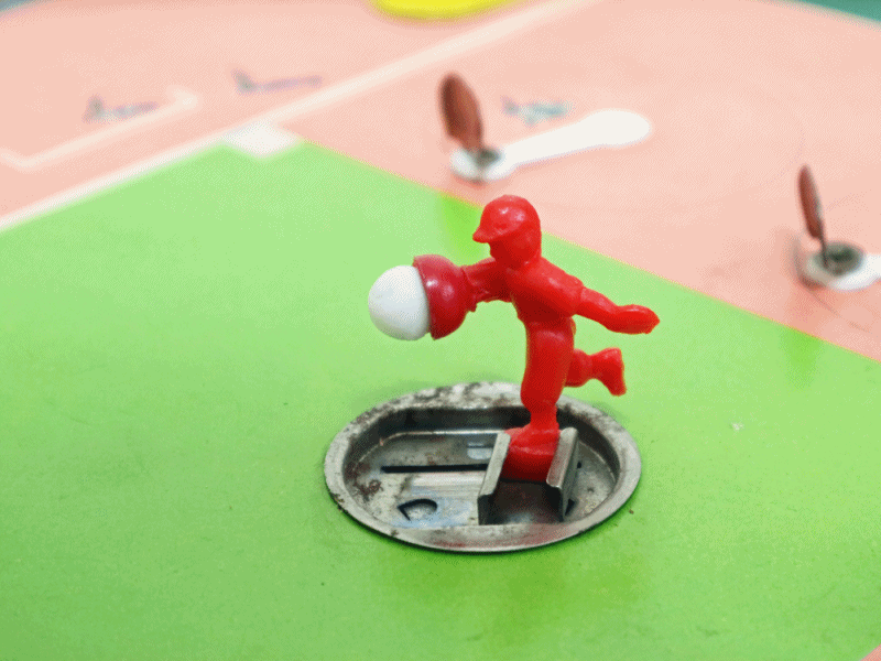 ビーシーの野球ゲーム(推定二代目) 投球装置がトルネード投法から直線型に変更