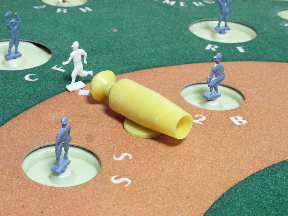 ゴールデンスター野球盤 注射器ピストン式投球装置