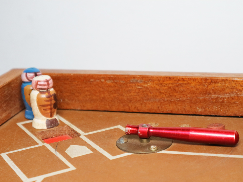 野球盤 アポロ社 こけし体型の捕手と審判の木製人形