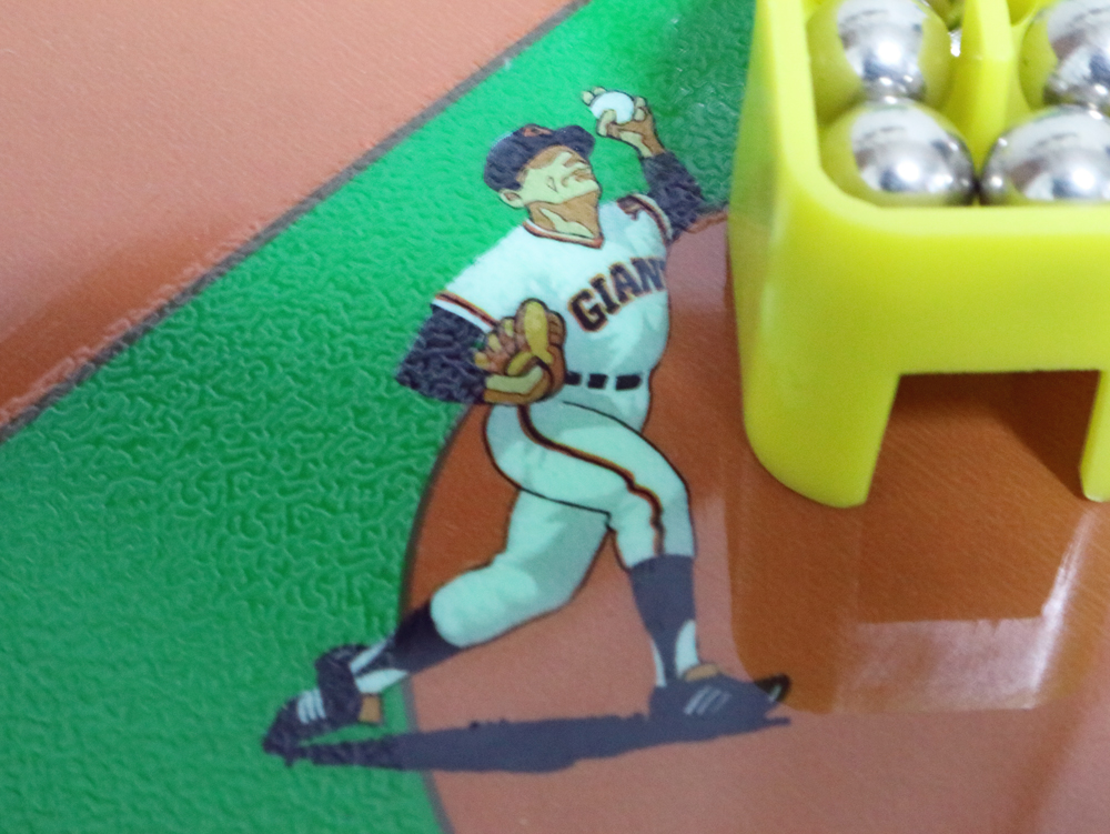 ジャイアンツ野球盤BM型 連続投球装置と左腕投手イラスト